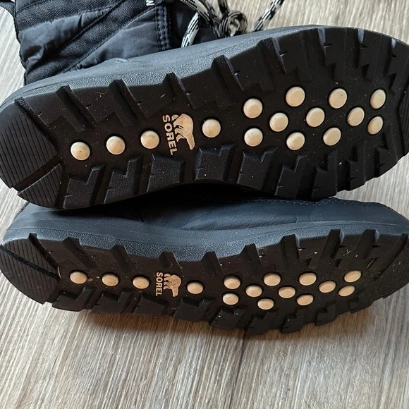 Sorel Women's Black Quilted Waterproof  Winter Boots - Picture 5 of 6